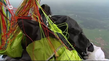 Extreme Paraglider Mike Küng | Euromaxx