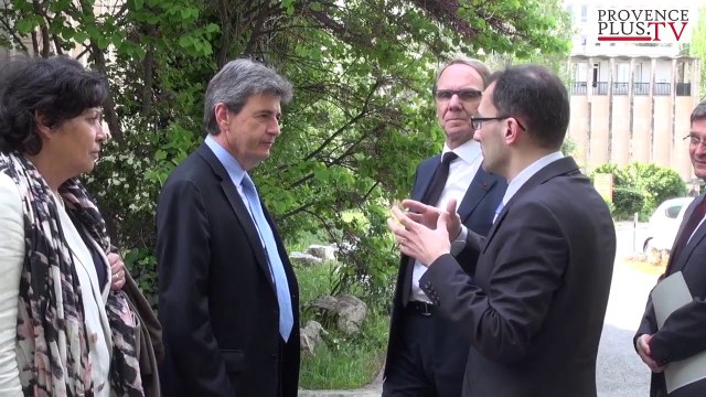 Aix Marseille Université signe un accord avec la BEI pour le financement de l'opération Campus - 25 avril 2014