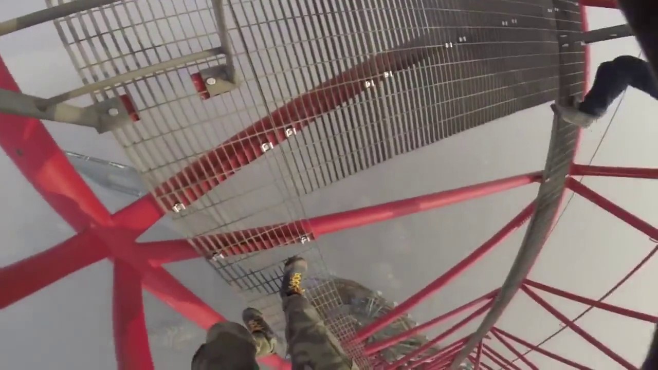 Escalade urbaine : free fall du haut de buildings et grues en pleine ville!