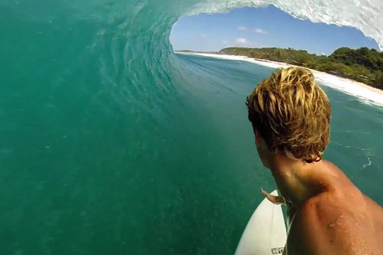 GoPro presents Endless Barrels - Surf