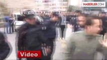 Taksim'de Eylem Yapan Grup Gözaltına Alındı