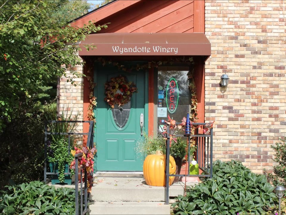 The Wine Cellar Wyandotte Winery Columbus Ohio video Dailymotion