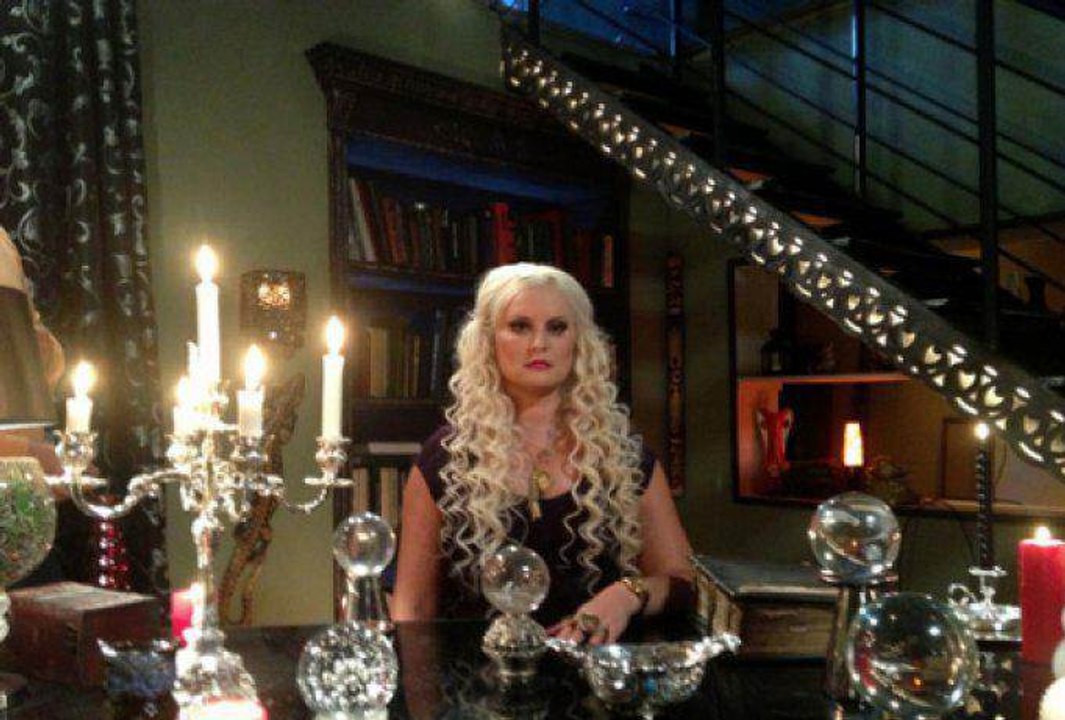 Приворот Гадаю по фотокарточке и руке-линиям на ладони.Помощь вам и вашим близким с ответами на волнующие вопросы voodoo