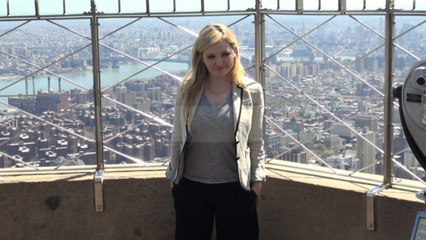 Sofia Vergara Gets Sexy And Abigail Breslin Goes To The Top