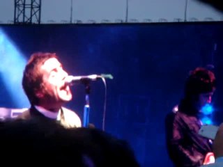 Oasis -  Roll With It