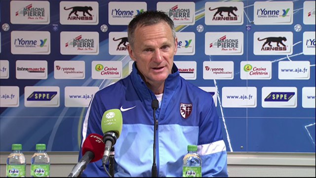 Conférence de presse AJ Auxerre - FC Metz (0-3) : Jean-Luc VANNUCHI (AJA) - Albert CARTIER (FCM) - 2013/2014