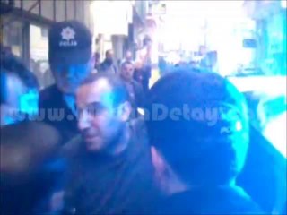 Sakarya'da İntihar Girişimi Çatıdan Atlamak İstedi