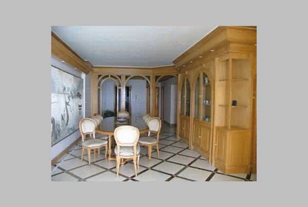 شقة فاخرة تطل على البحر للبيع بالإسكندرية