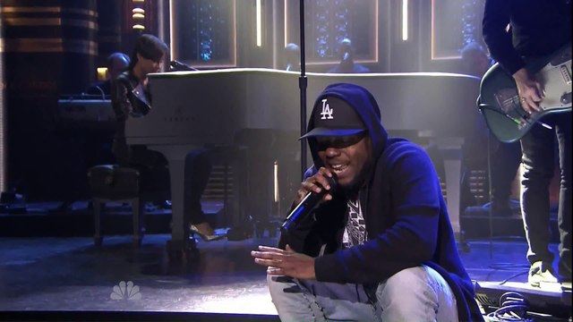 ALICIA KEYS ft KENDRICK LAMAR It's On Again Live at the Jimmy Fallon Show 25/04/2014 (HD).