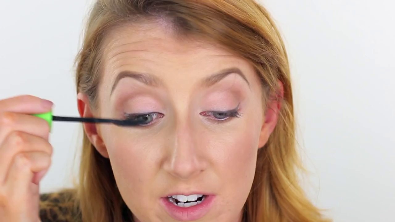 90's KYLIE JENNER INSPIRED MAKEUP