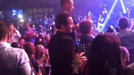 Ο Ζέκα στην πίστα και χορός με το Κύπελλο