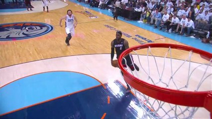 LeBron James fixe Michael Jordan