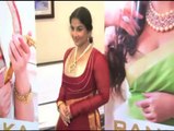 Vidya Balan skips IIFA in US - IANS India Videos