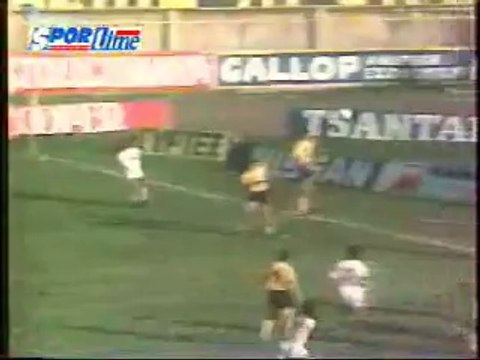 26η ΑΕΚ-ΑΕΛ 3-3 1988-89 (Το 2-3 από το Ζιώγα)