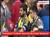 Fenerbahçeli Taraftarlar, Stat Etrafında Toplandı