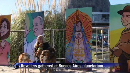 Catholic youth in Argentina celebrate double canonization