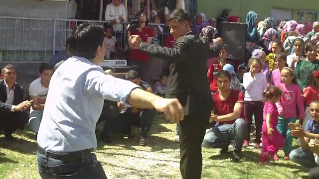 SEVDA İLE ALi damadın arkadaşları