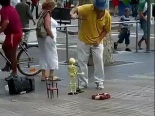 Funny Videos - Creative Buskers "Amazing"
