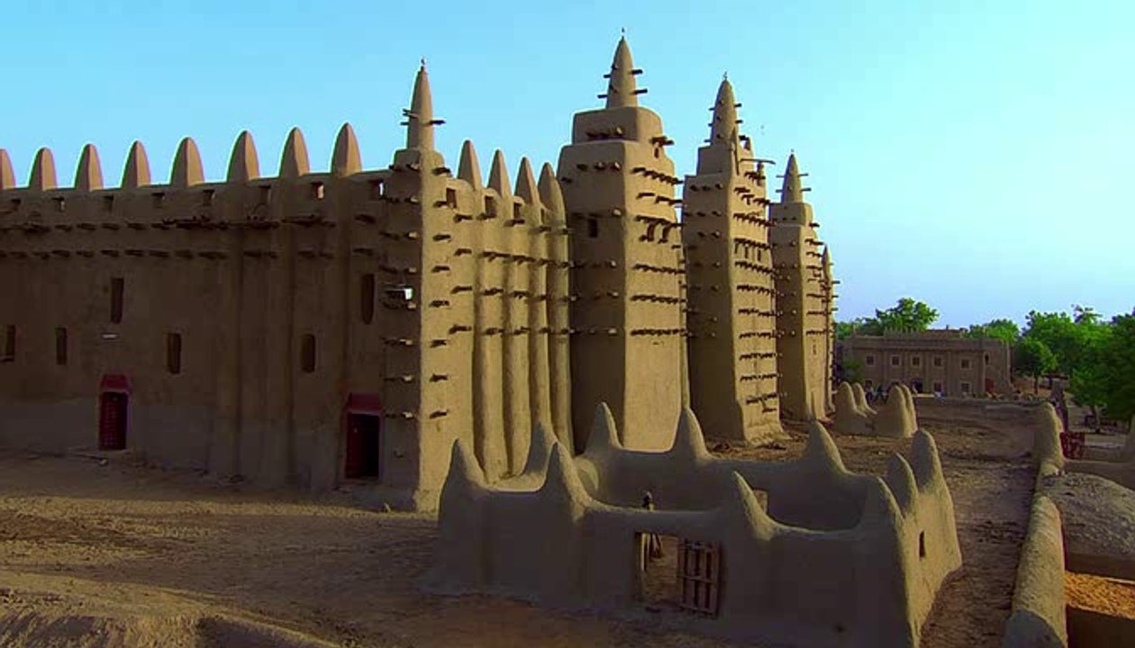 Çamurdan Cami Yapmak