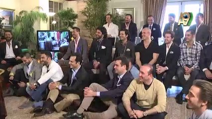 Adnan Oktar’dan selfie yorumu!
