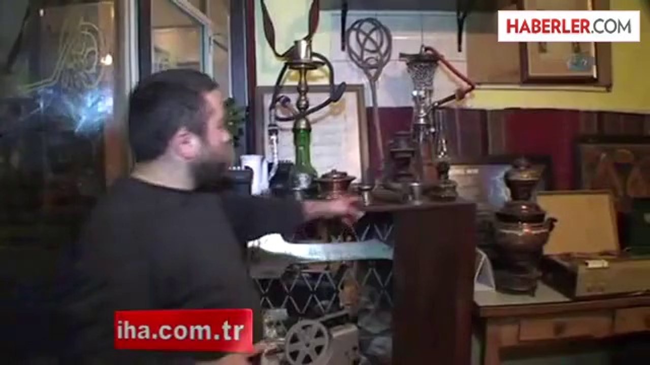 Antika Merakı İşyerini Müzeye Çevirdi