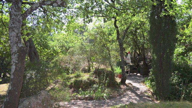 LUBERON Maison en pierre à Vendre - GORDES - Piscine - 109 m²