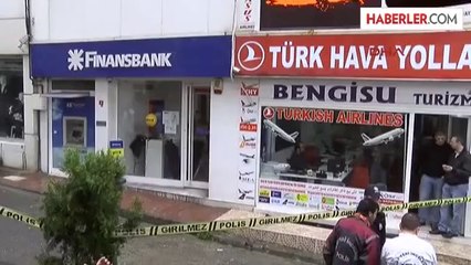 Fatih'te Yabancı Uyruklu 3 Kişi Banka Soydu 1
