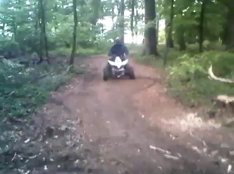 Go-pro version 2014 + petit saut de bosse en 250 cross