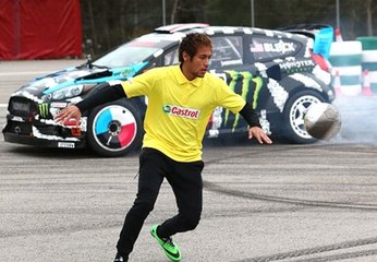 Battle entre Ken Block et Neymar Jr - ZAPPING AUTO DU 28/04/2014