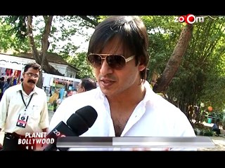 Ajay and Kajol CAUGHT Red Handed, Priyanka Chopra's new Strategy & more