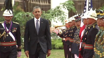 Obama lands in Philippines as defence pact signed