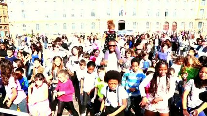 FLASH MOB LEE-KEN ET LES MINI KELELE PLACE DU CAPITOLE TOULOUSE