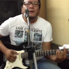 Luis ríos en primera fila