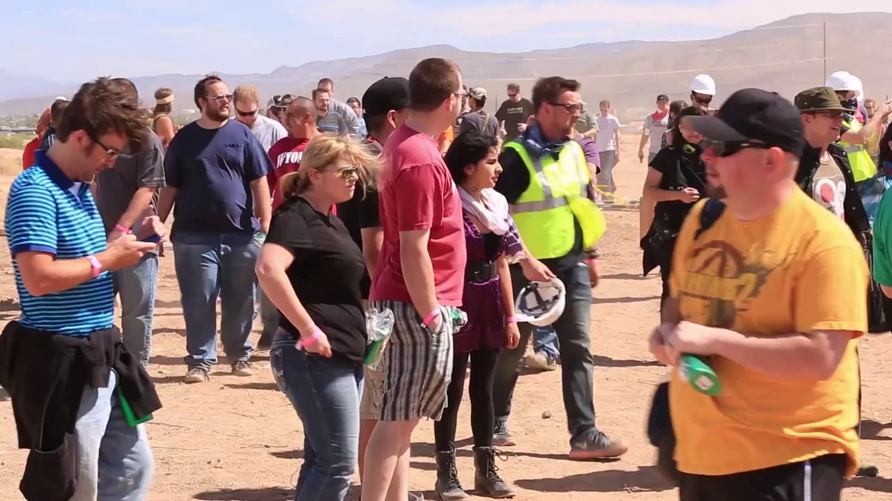 The Dig  Xbox Entertainment Studios Unearths E.T. Cartridges