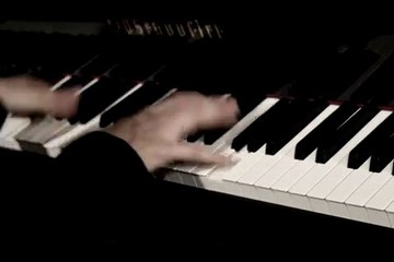 VALENTINA LISITSA PLAYS RACHMANINOFF CONCERTO Nº3 Op.30 3rd mouv. piano solo LIVE