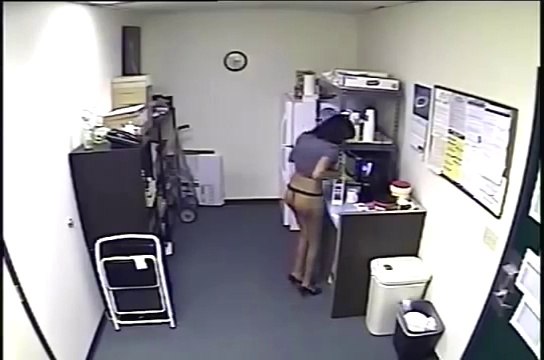 Un peu de lait maternel dans le café?!