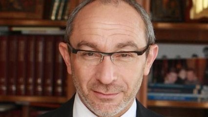 Pro-Russians take more buildings in Ukraine