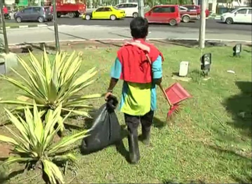 An exodus of Myanmar Rohingya  -The life of Rohingya People - in Rohingya Language