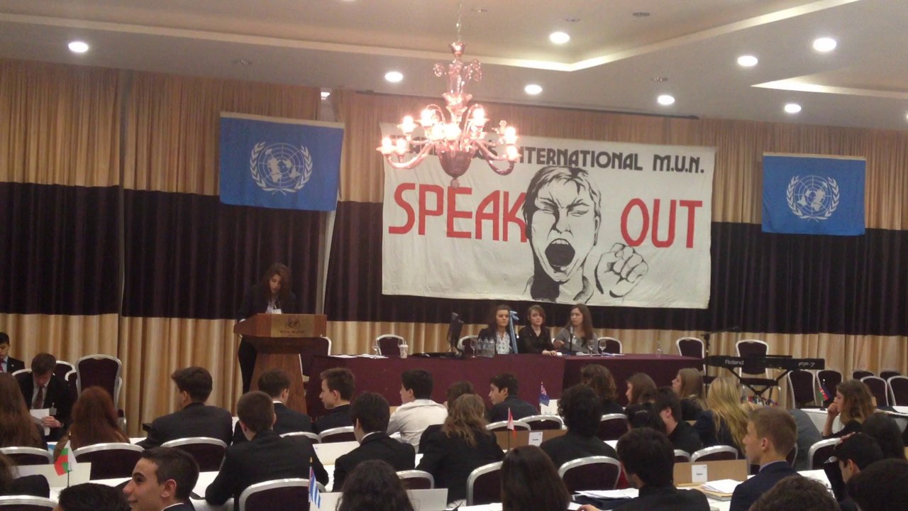 St. Andrews Model United Nations 2014 Konferansı’na katılan öğrencilerimizden Zeynep Lebe'nin Delege Konuşması.
