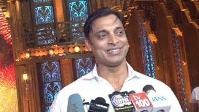 Shoaib Akhtar @ Entertainment Ke Liye Kuch Bhi Karega !