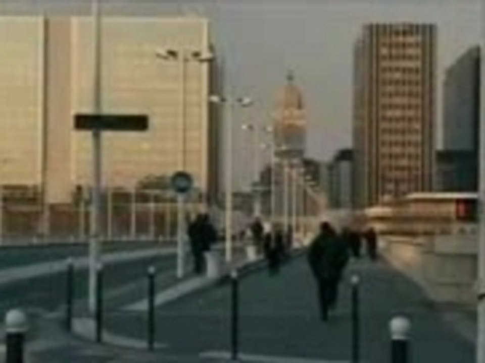 PARS VITE ET REVIENS TARD (PRE-FA)