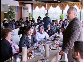 19.NİSAN.2014 KASTAMONULU ÖGRECİLER ve AKADEMİSYENLER  Y.T.Ü. KAHVALTI ORGANİZASYONU PART 3