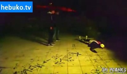 Gece vakti baltalı katil şakası