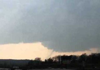 Funnel Cloud Near Missouri Town of Redings Mill