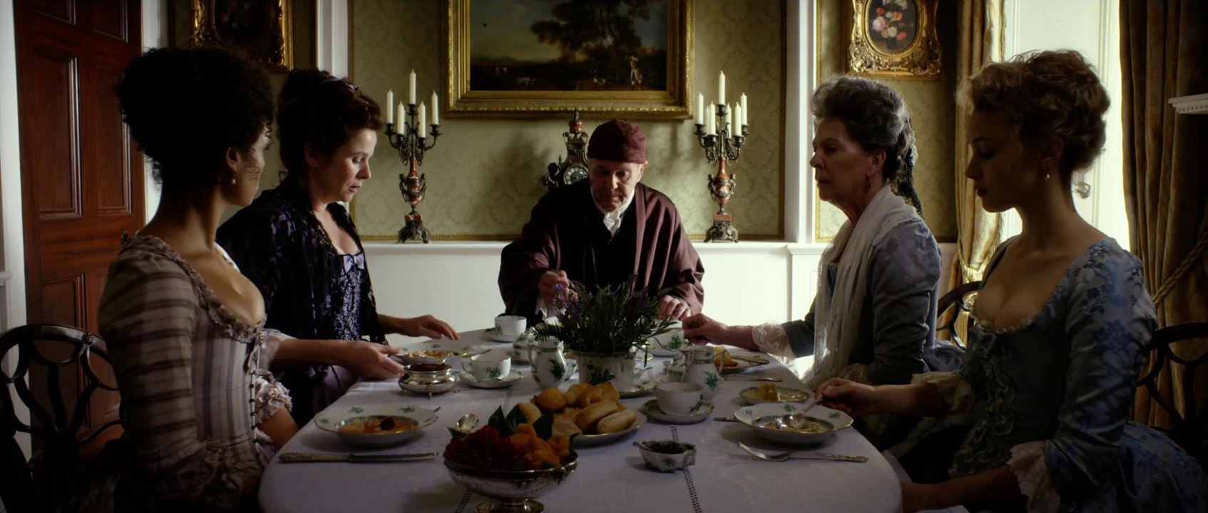 BELLE- Mabel and Breakfast