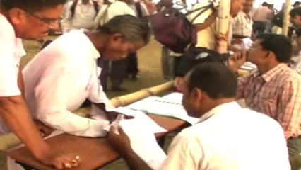 Last minute preparations at polling booths in West Bengal 2