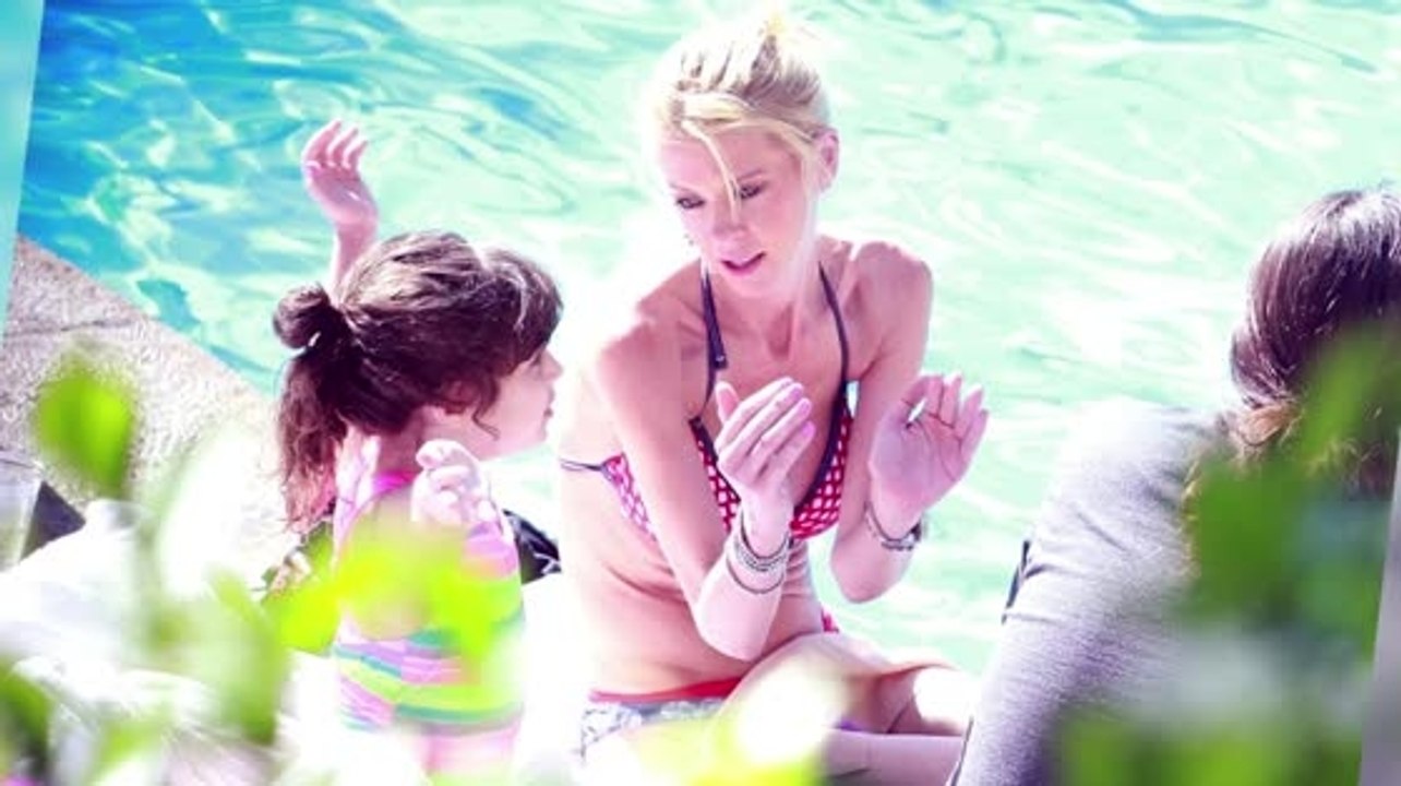 Tara Reid Looks Thin as Ever in Bikini