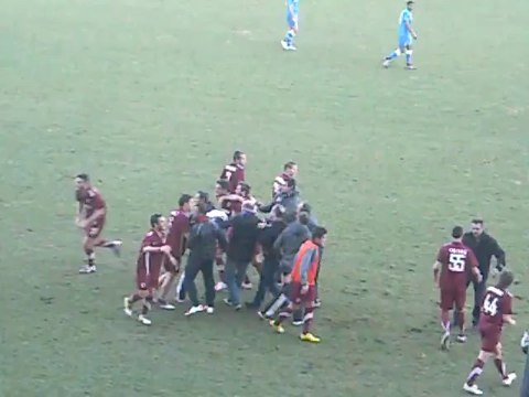 15η ΑΕΛ-Θρασύβουλος 2-1 2011-12 Γκολ Ντεμπεγλέρα