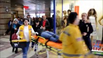 Meldivenlerden düşen kadın 45 dakika ambulans bekledi