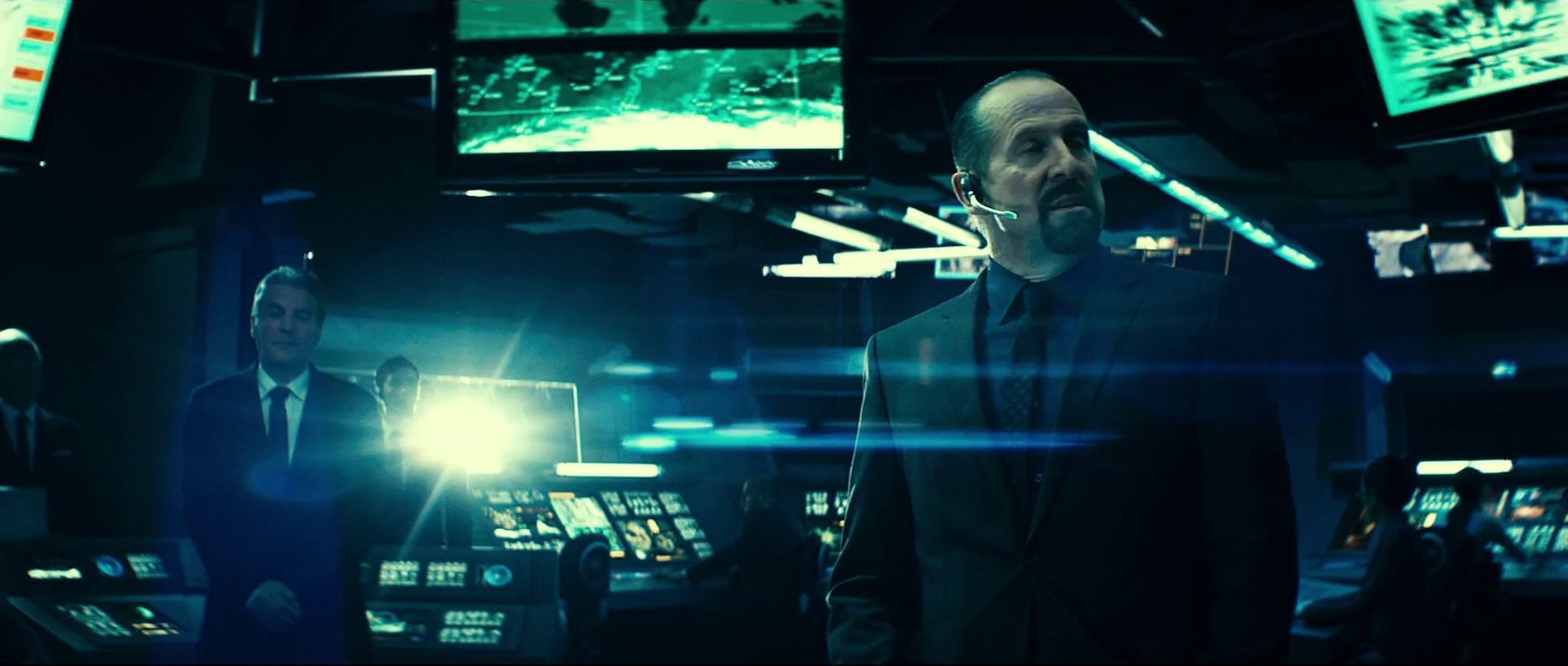 Trailer: Lockout - Ausbruch Fehlanzeige. Einbruch Wahnsinn.